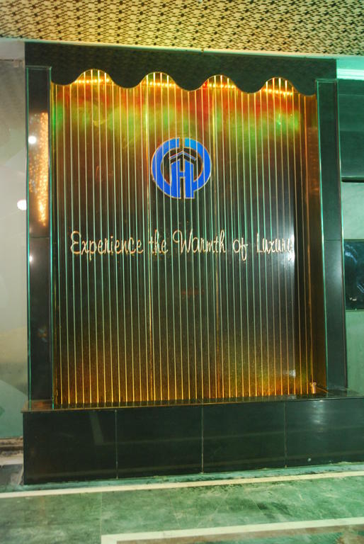 Hotel Ganpati Palace Матура Екстериор снимка